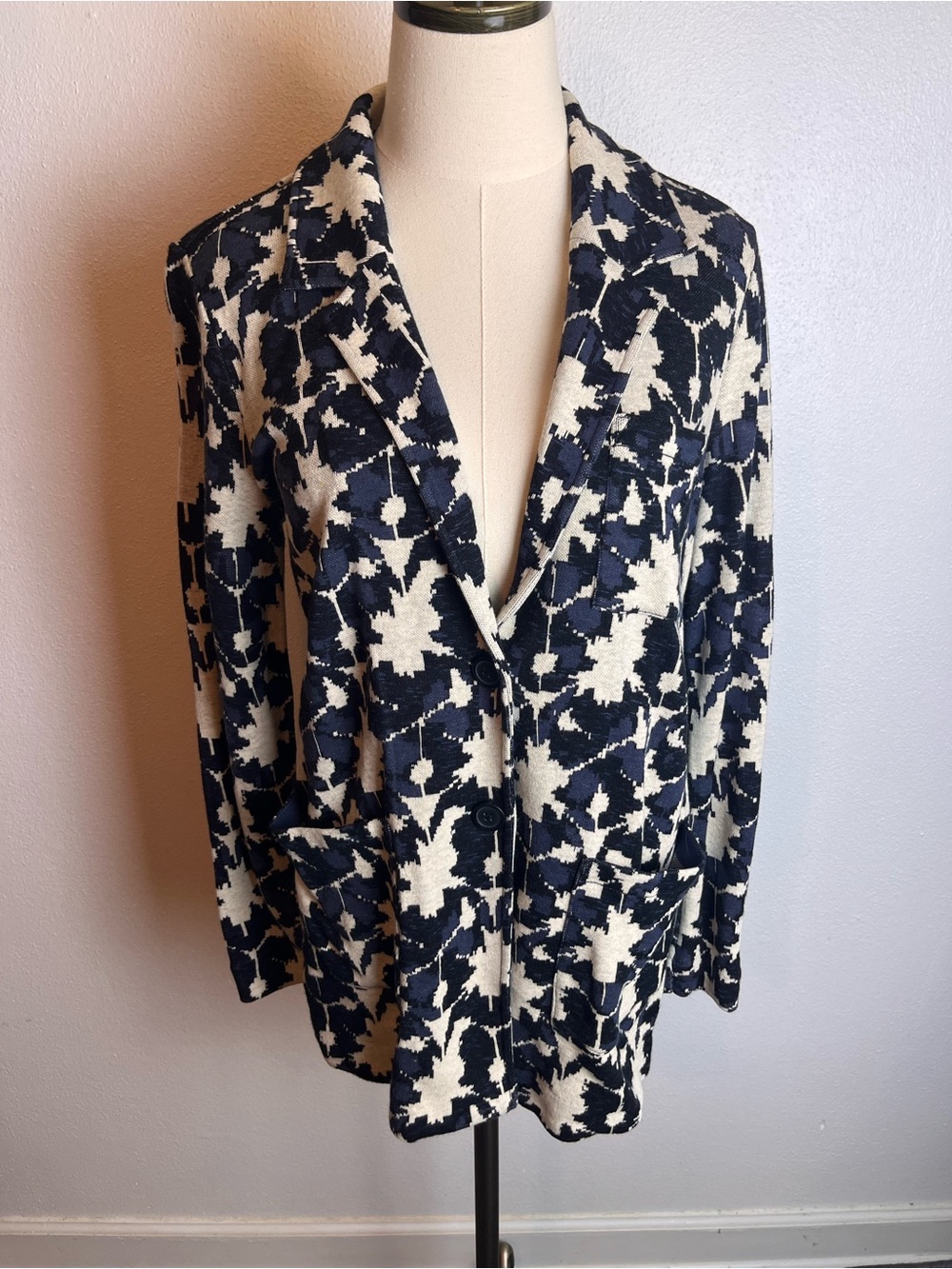NIC+ZOE Navy and Cream Patterned Knit Blazer